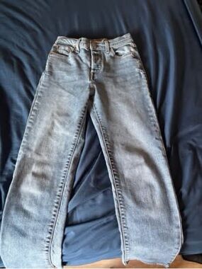 Levi's Straight Leg Women's Jeans